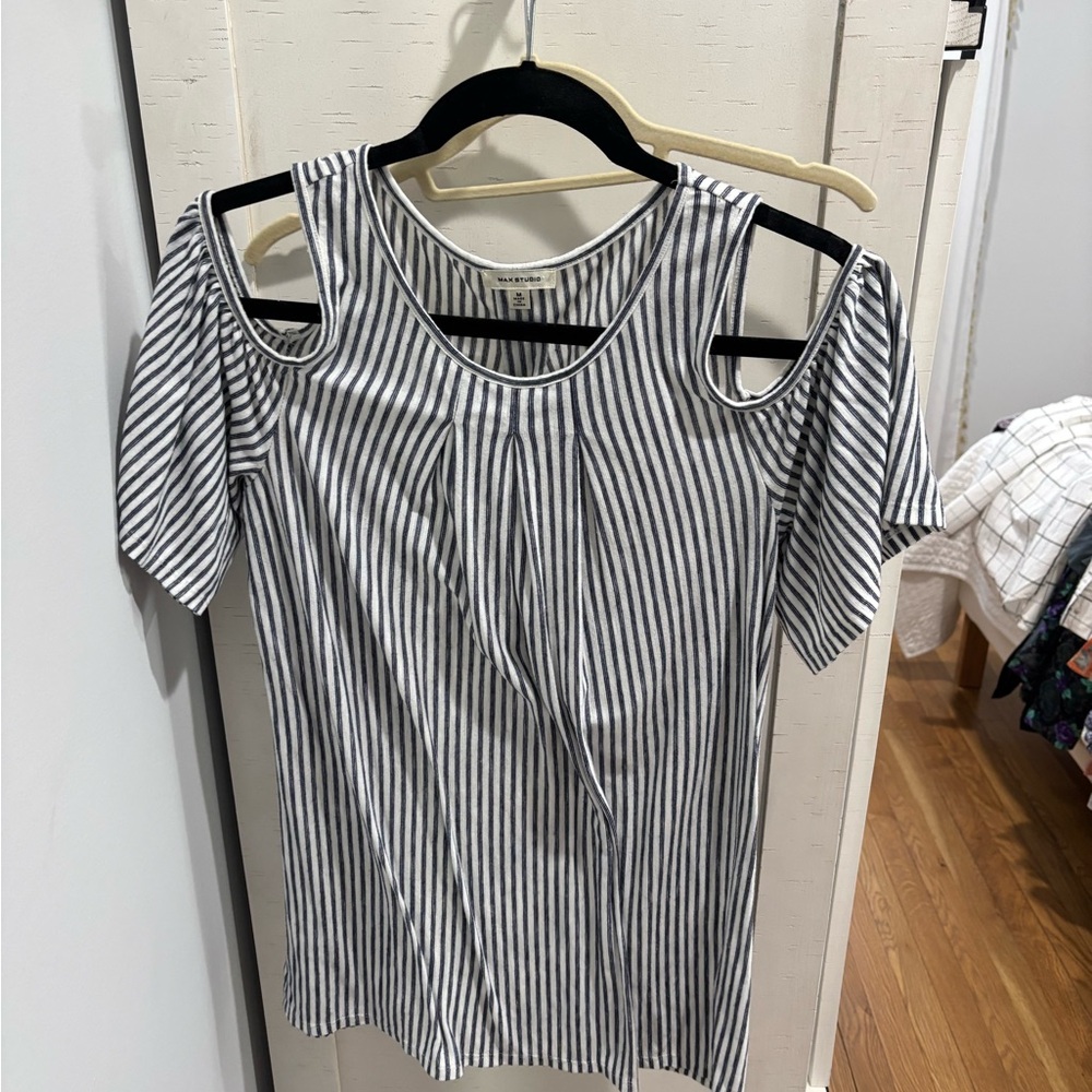 Max Studio Black and White Striped Cold Shoulder Tee